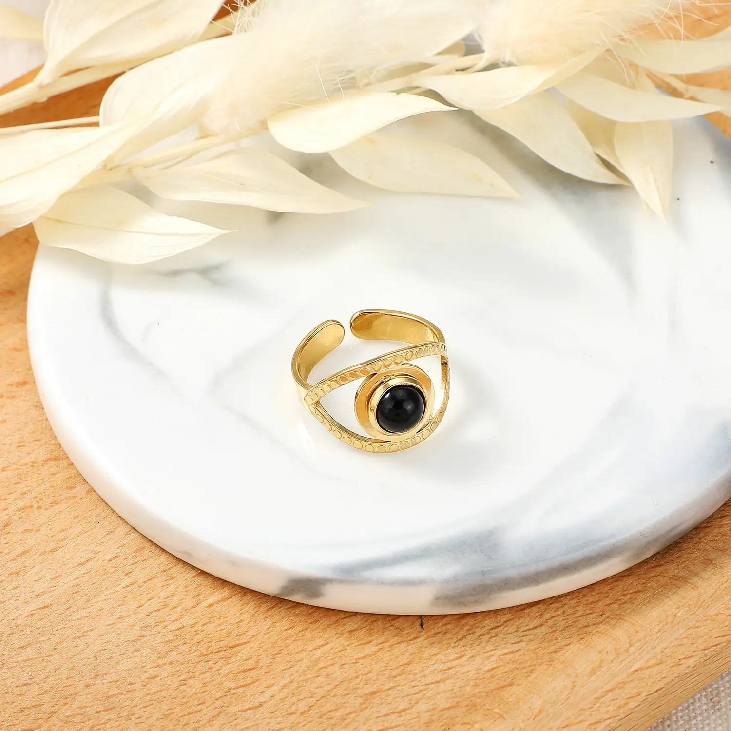 Pretty is me Collection Relief Dots Circled Black Agate Eye Adjustable Ring Staless Steel Ring with 18K Real Gold (1).webp