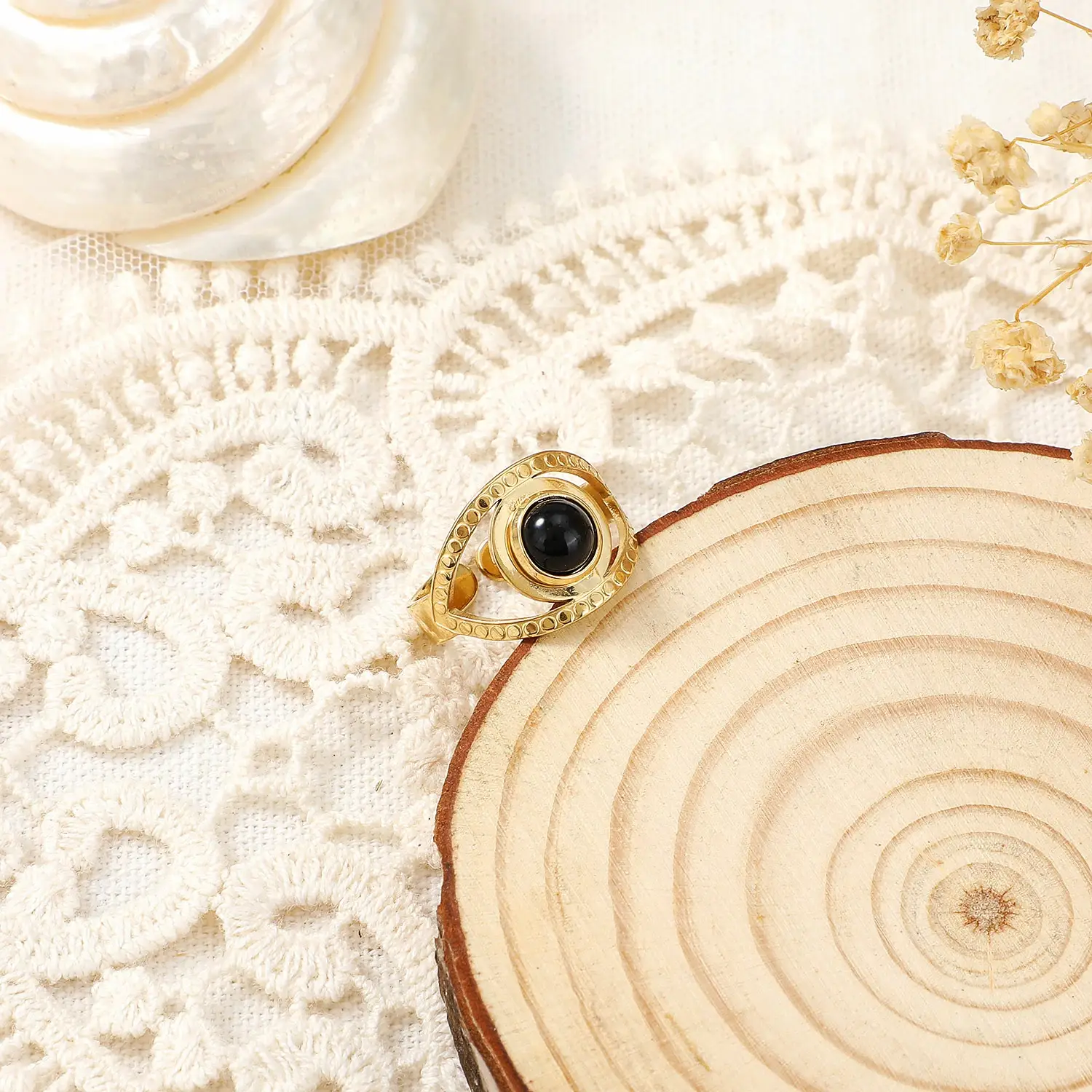 Pretty is me Collection Relief Dots Circled Black Agate Eye Adjustable Ring Staless Steel Ring with 18K Real Gold (3).webp