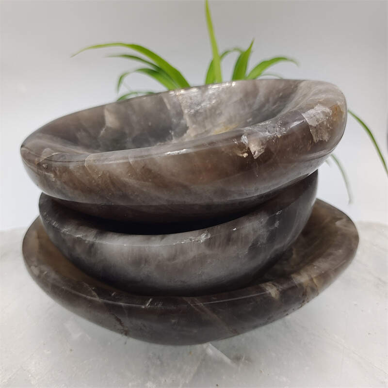 Black quartz bowl