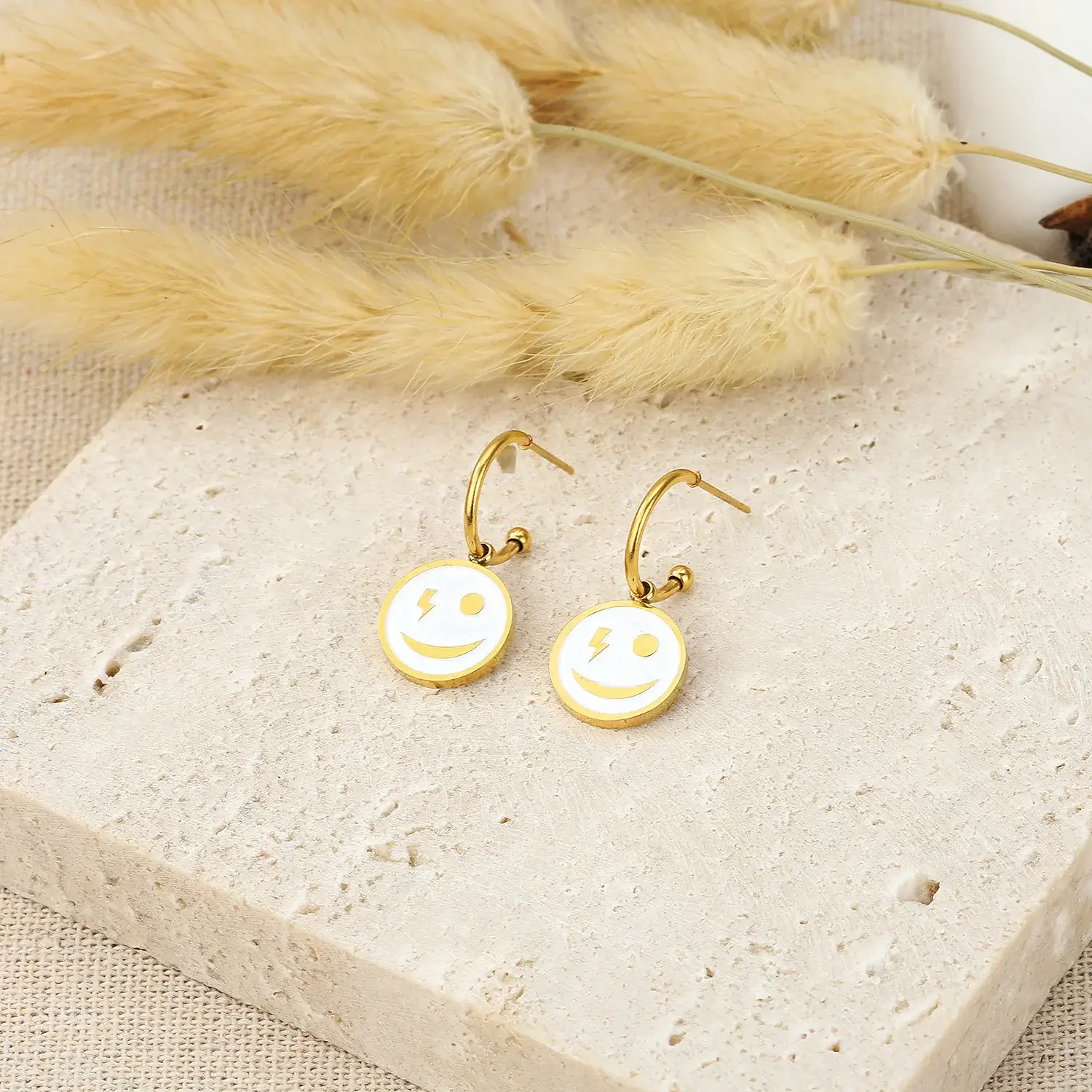 smile face  stainless steel hoop earring (3)(1).webp