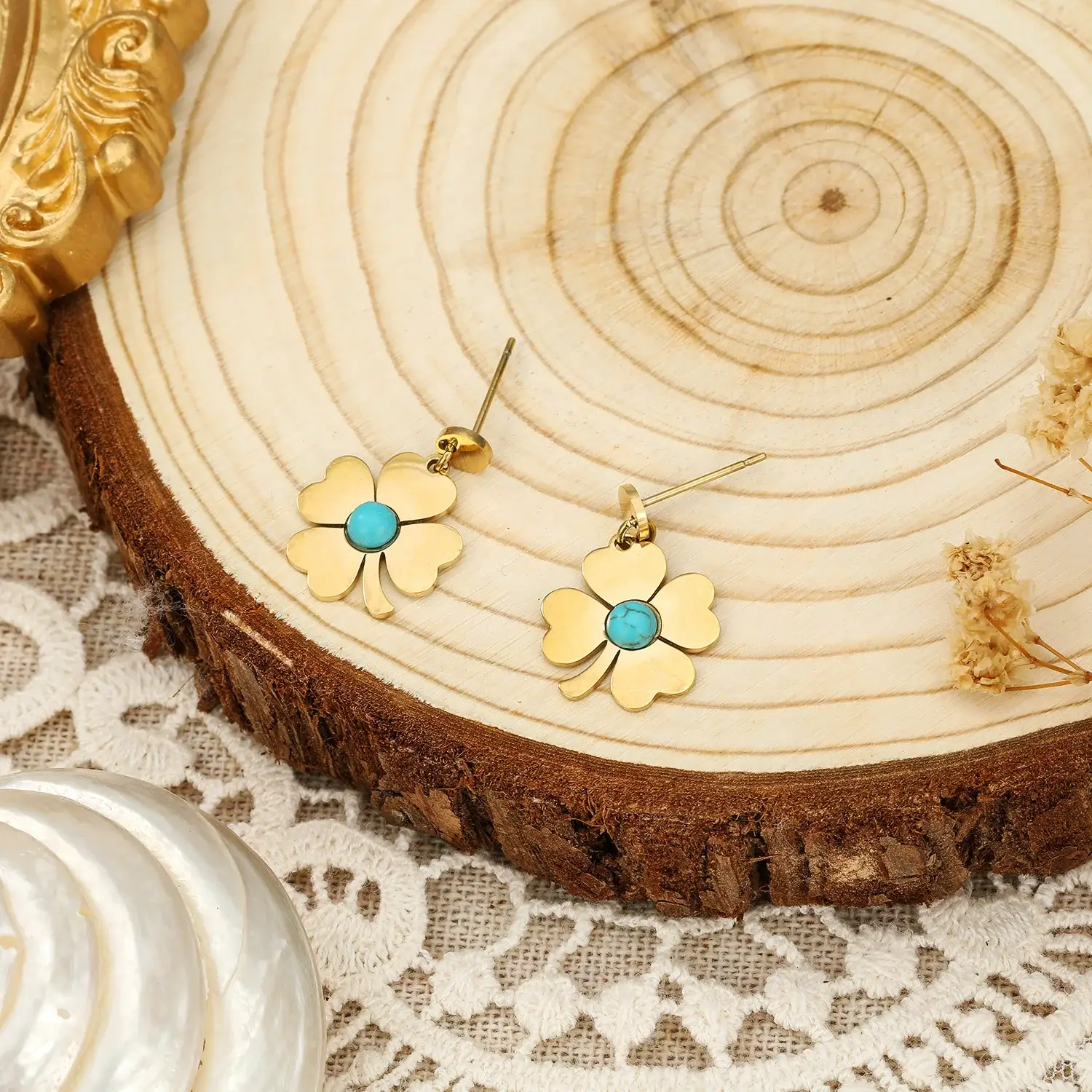 4 clover shape with turquoise stone  stainless steel  stud  (2).webp