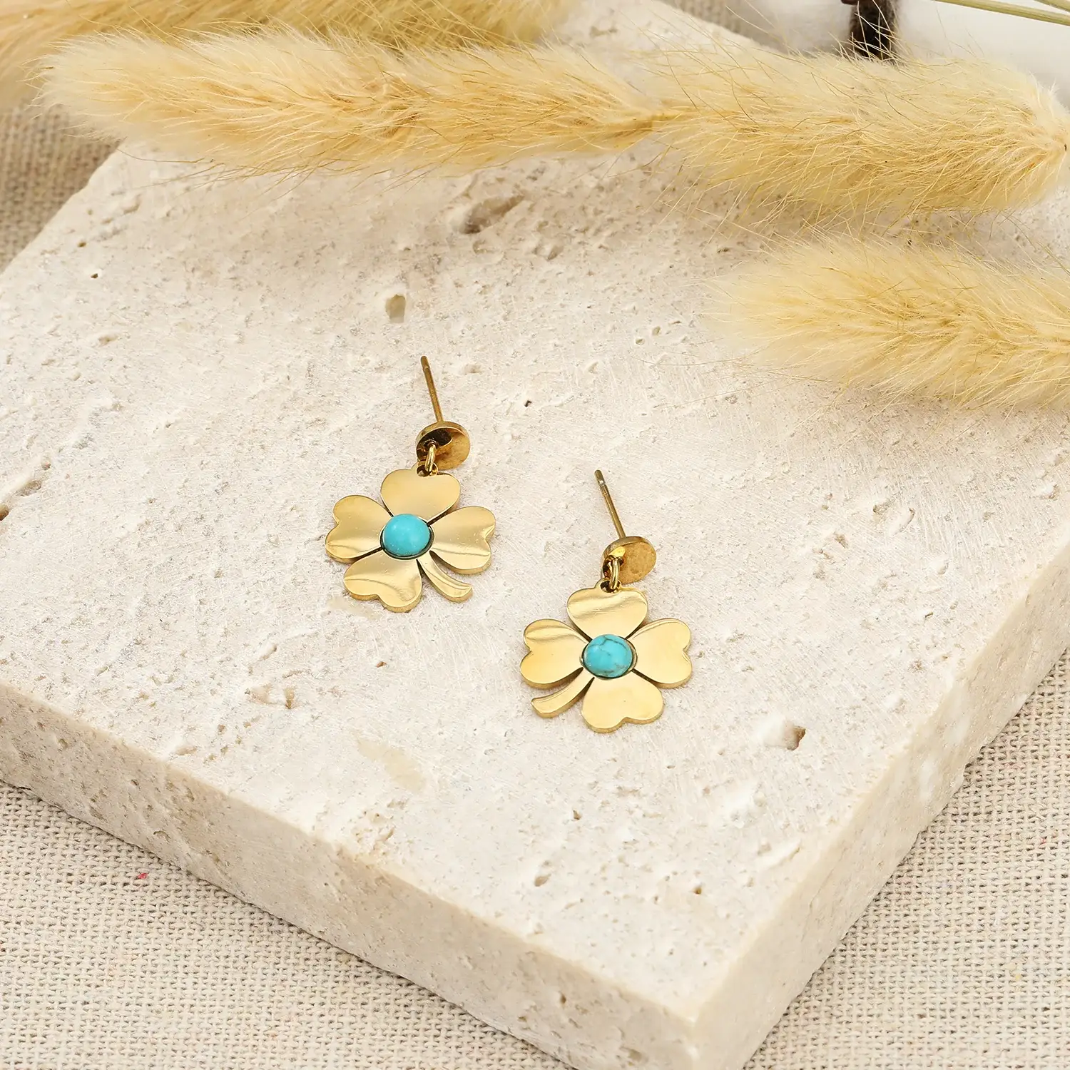 4 clover shape with turquoise stone  stainless steel  stud  (3).webp