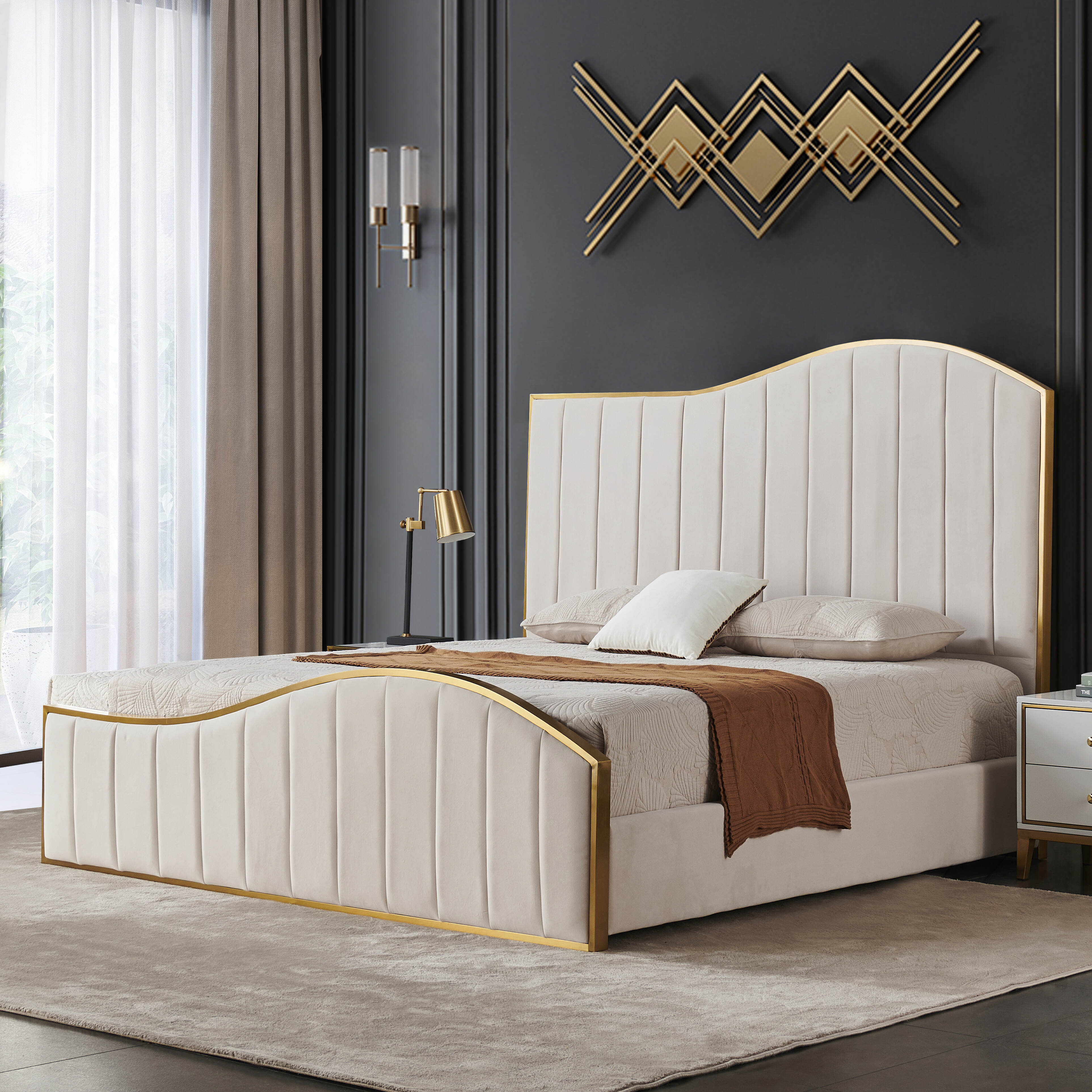 Good Designed Velvet Upholstered Bed | LZ-913