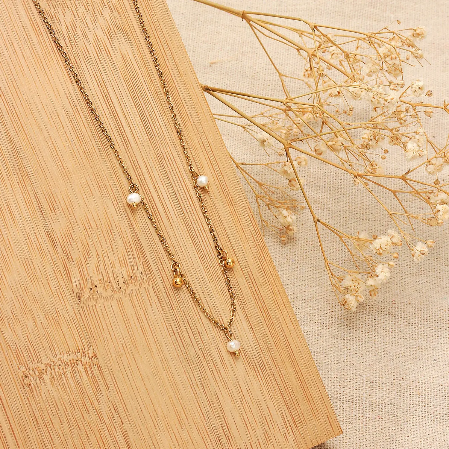 Natural Pearl Beads And Gold Round Ball Beads Dangle  Pendant Necklace  (3).webp
