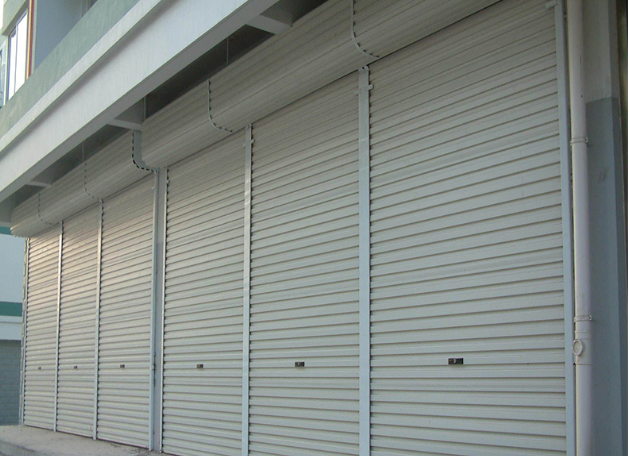 rolling up door