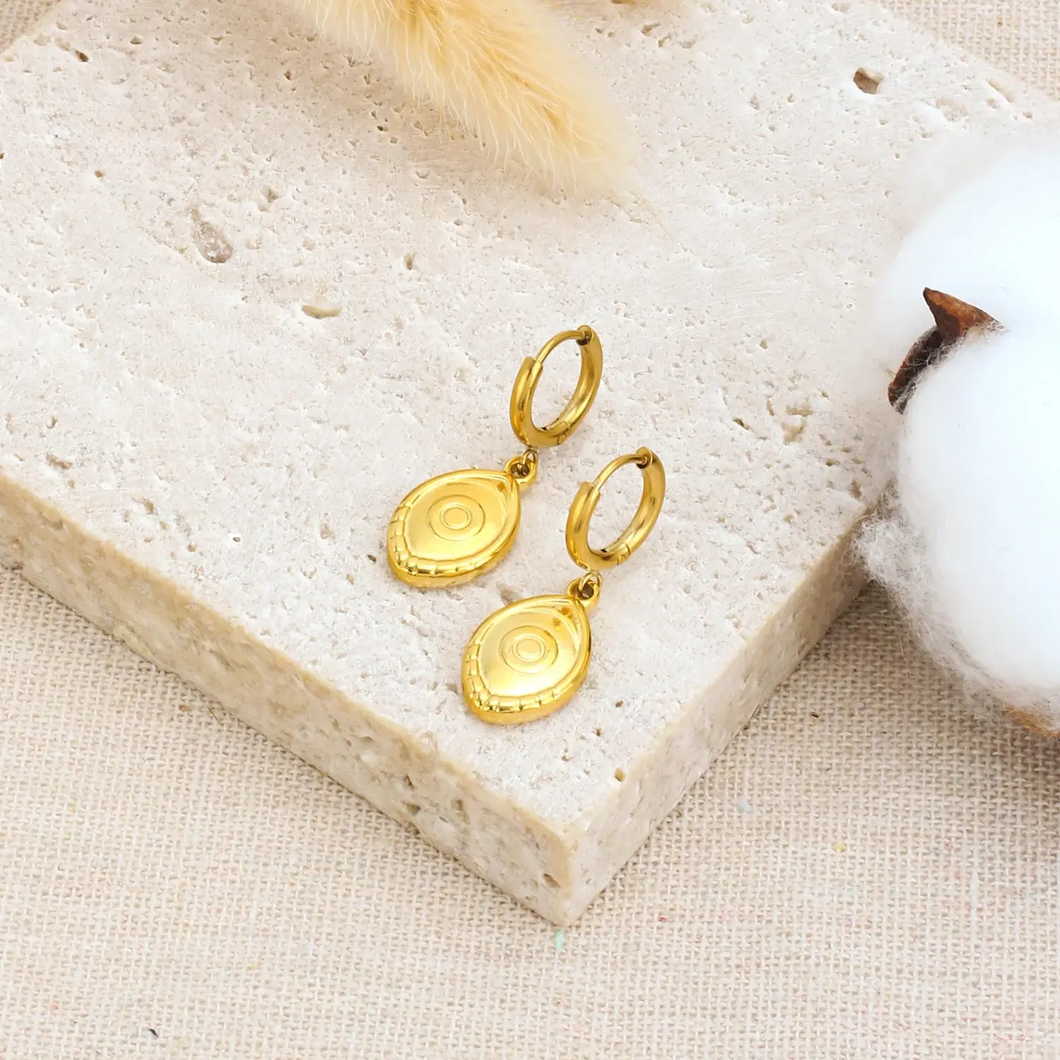 New small fragrance 2 set diamond-size pearl earrings 925 silver needles retro do old star with尺寸 (4).webp