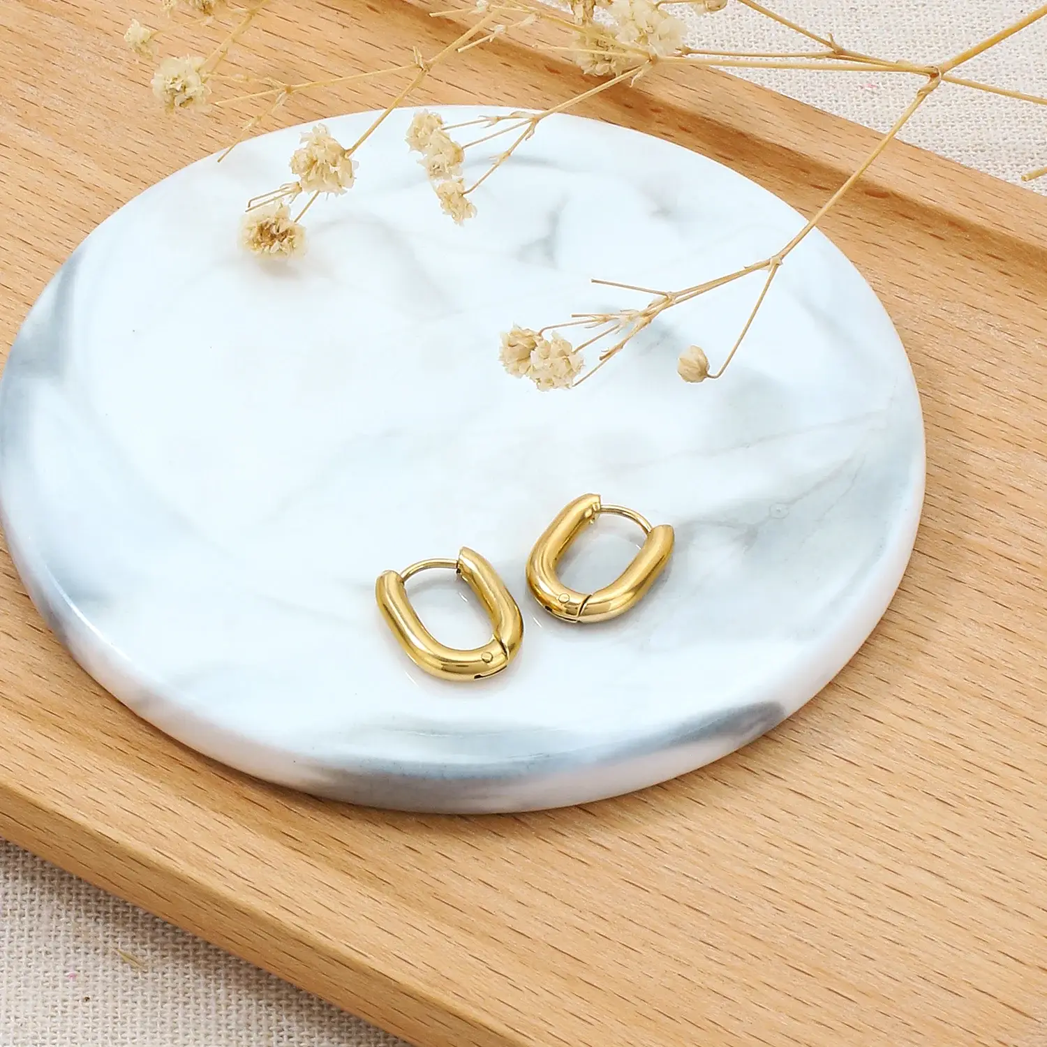 Korean Style Stainless Steel Material Gorgeous 'U' Shaped Metal Individual Classic EarringYWD-E1819 (5).webp