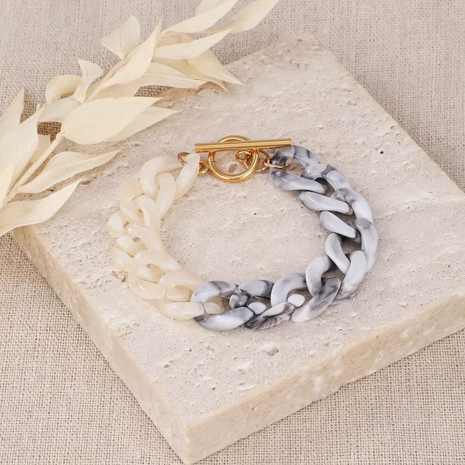Korean Style Stainless Steel Material Beautiful Colourful Acrylic Tank Chain Fashion BraceletYWD-B1302-2 (6).webp