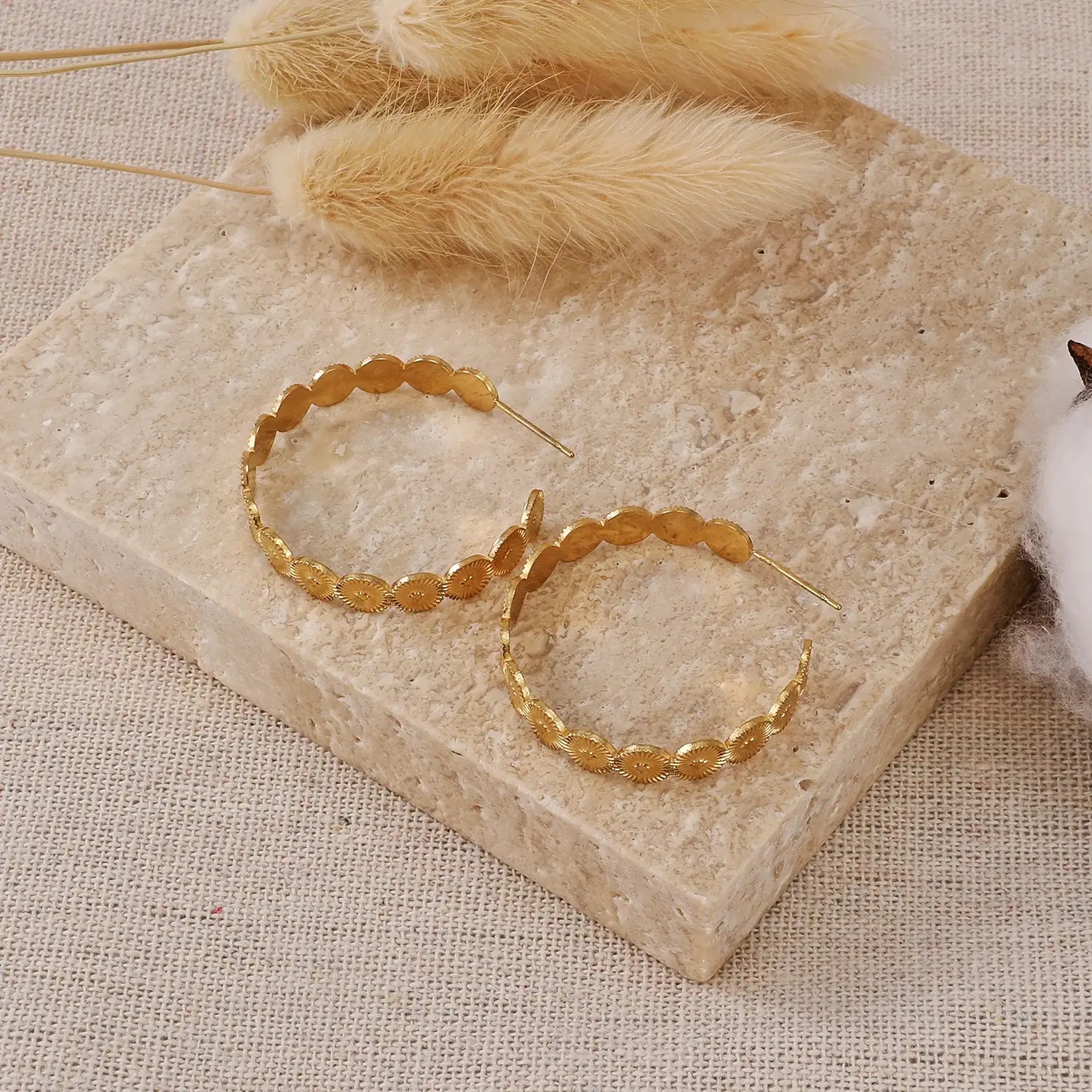  European Style Stainless Steel Material Classic Carved And Polished GorgeousTrendy Bracelet尺寸(4).webp