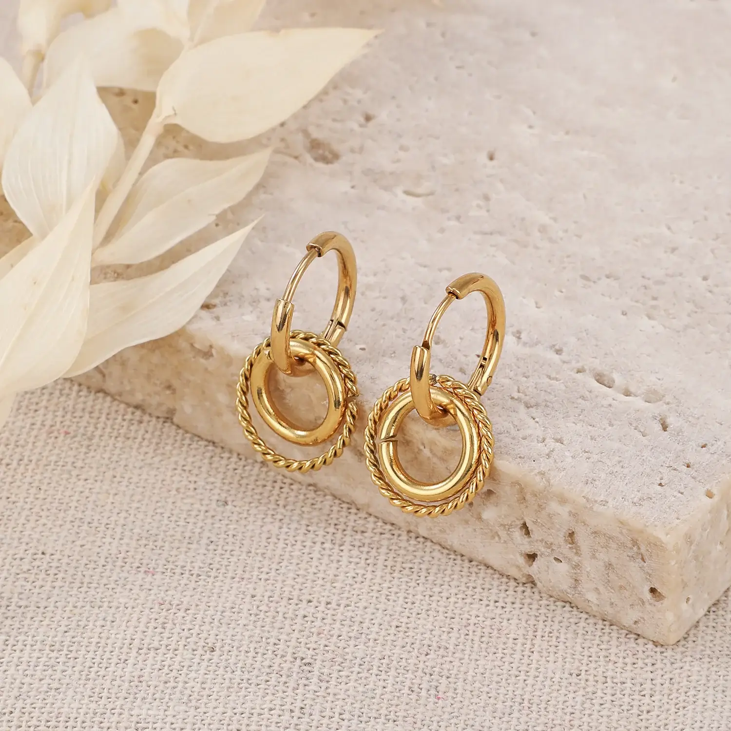 Classical Style Stainless Steel Material Gorgeous Polished And Carved Trendy Elegant Earring尺寸(2).webp