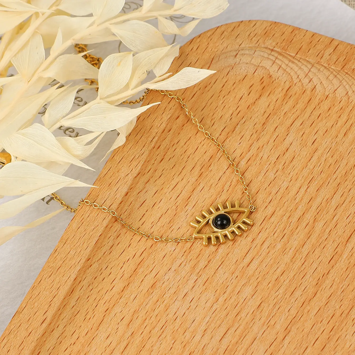 Chic and Classic Style Fashion Design Stainless Steel Bracelet Eye With Long eyelash Bracelet (4).webp