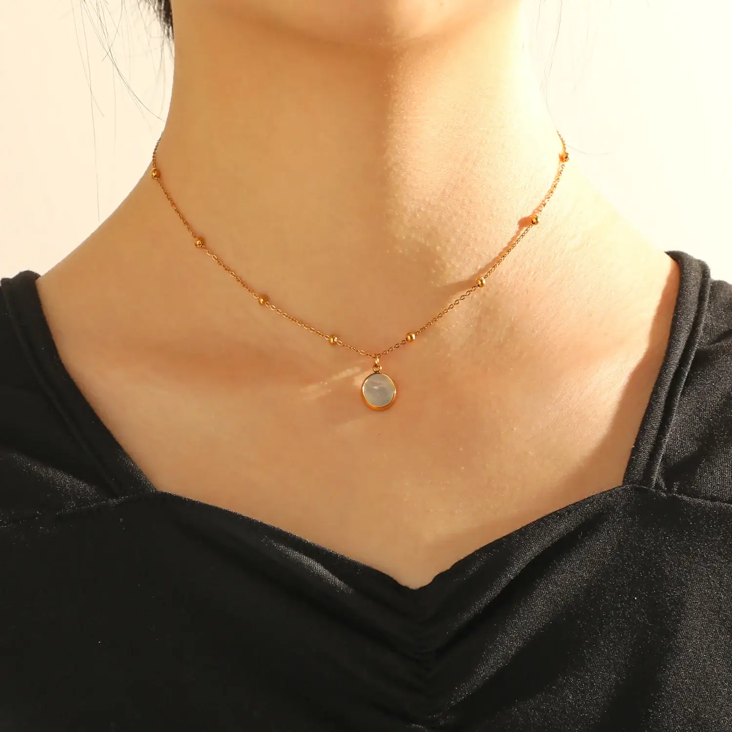White Shell Pendant With Ball Chain Necklace Stainlesss Steel Necklace with18K Gold Plating Mix And Match Necklace (1).webp