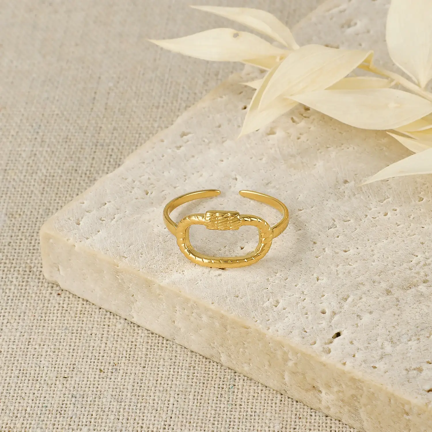 Square Hollow Circle With Curved Pattern Stainless Steel Adjustable Ring (1).webp
