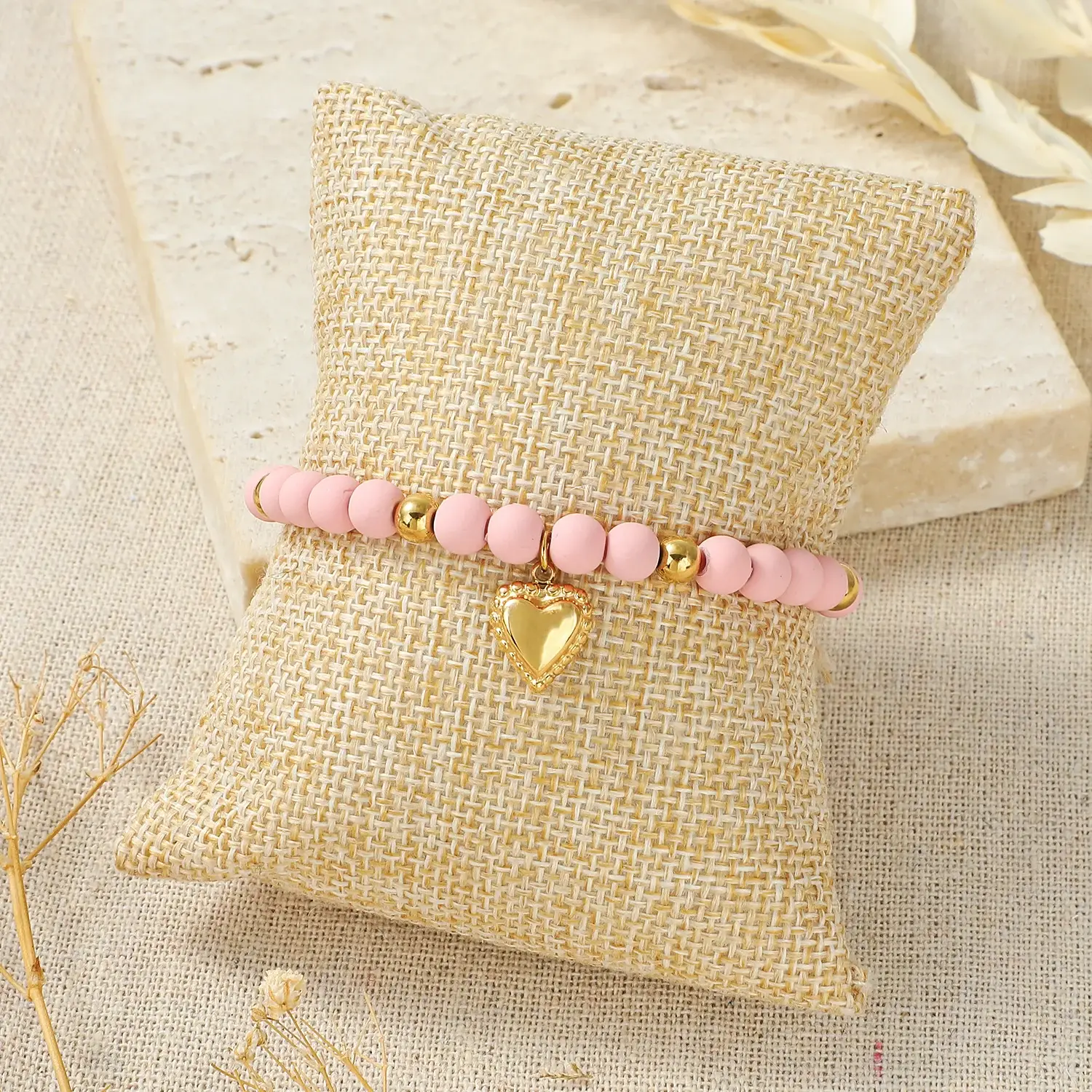 SS22 Trendy Style Pink small beads mixed with gold beads heart pendant cut bracelet (4).webp
