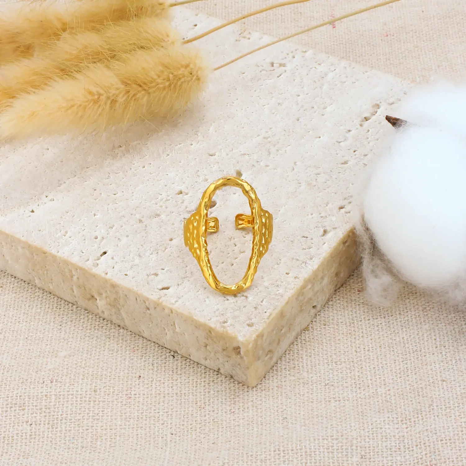 Oval Shape Thick Circle With Hammered Finish Stainless Steel With Gold Plating Adjustable Ring (3).webp