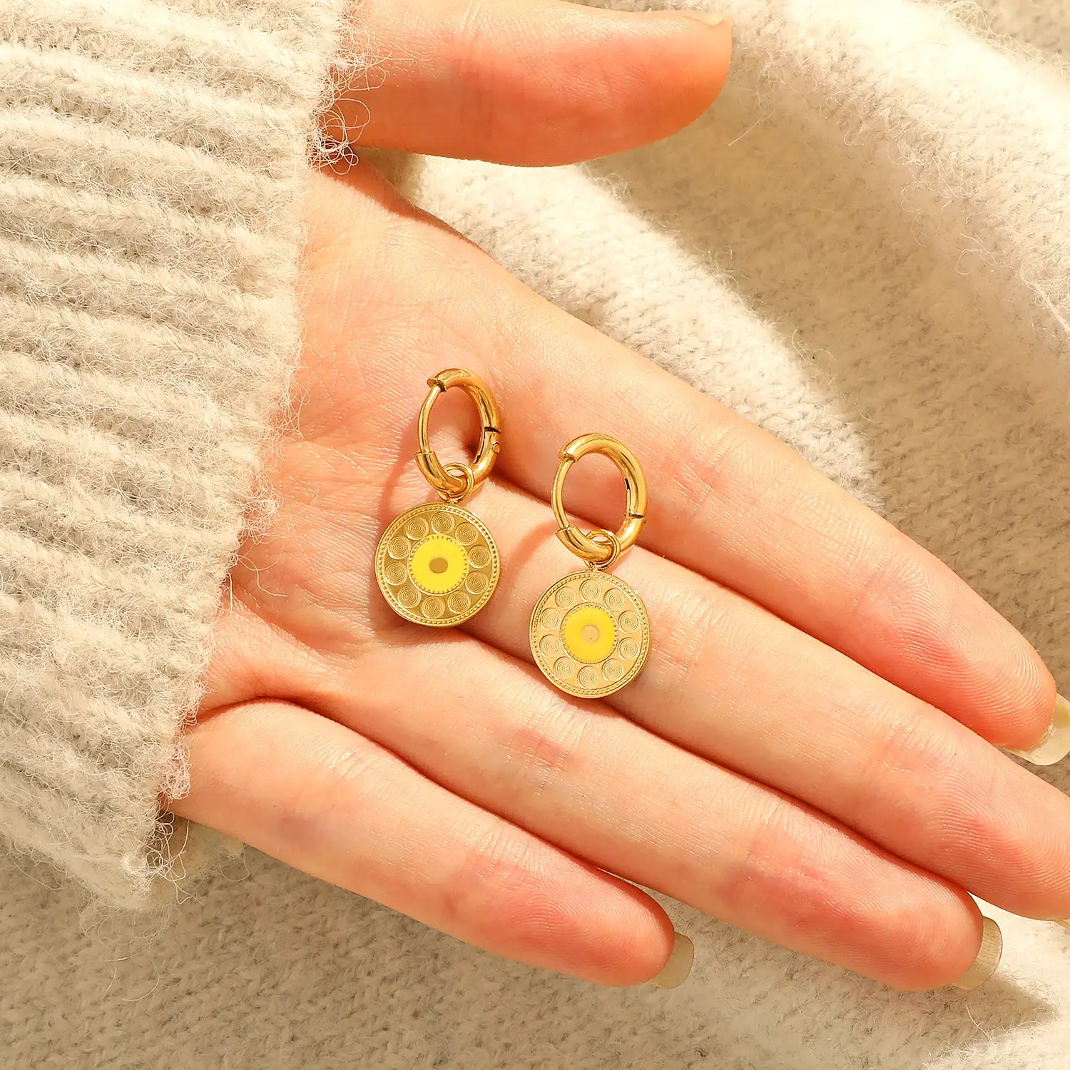 Round Plate With Circle Embossed And Color Enamel Stainless Steel Hoop Earring (1).webp