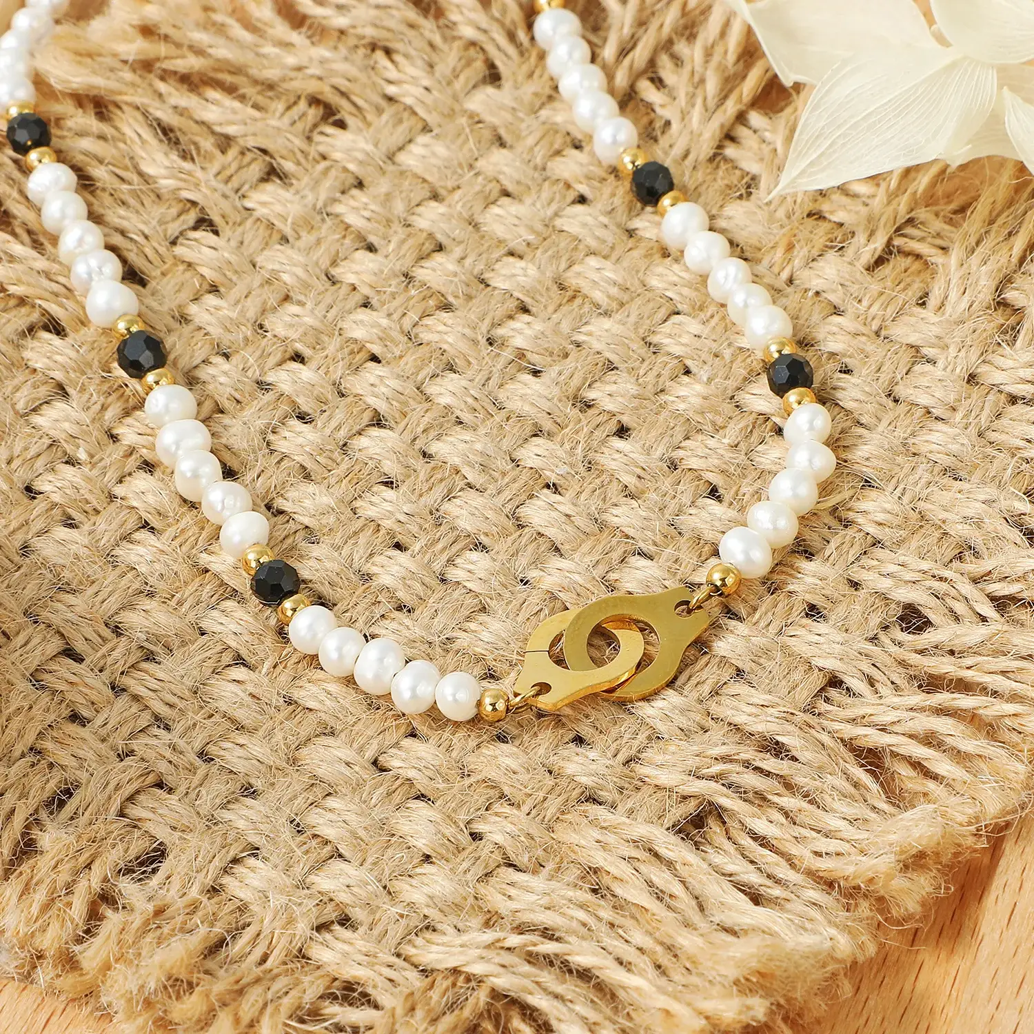 Lock your Heart Natural Pearl Beads mixed with Black Jade Beads Stainless Steel handcuffs Pendant Necklace (4)(1).webp