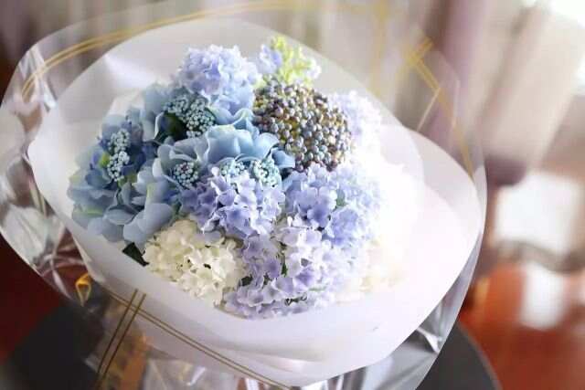 flower wrapping paper