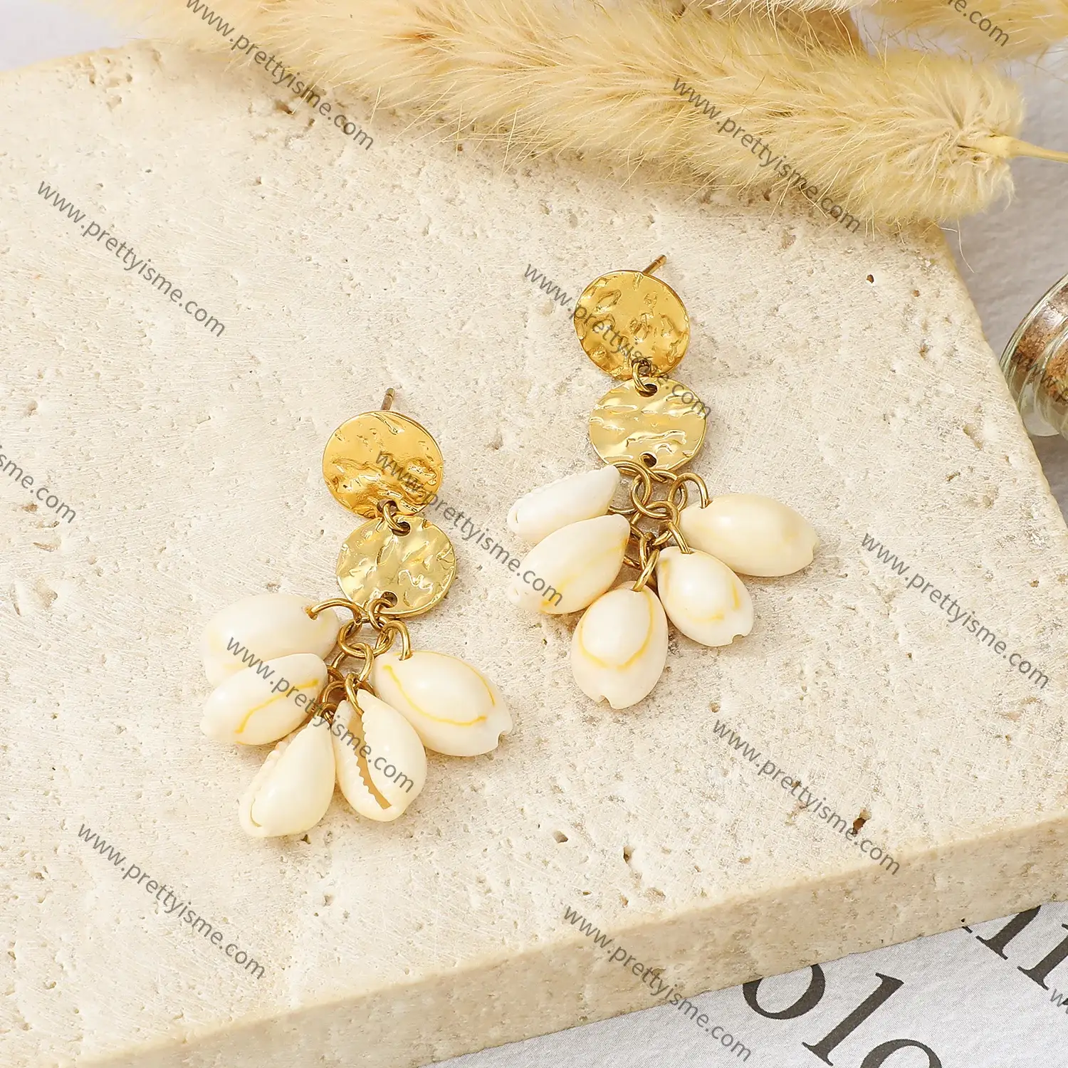 Pretty is me Collection 18K Gold Plated Stainless Steel Jewelry New Trendy Ear Ring Shell Pendant Earrings (2).webp