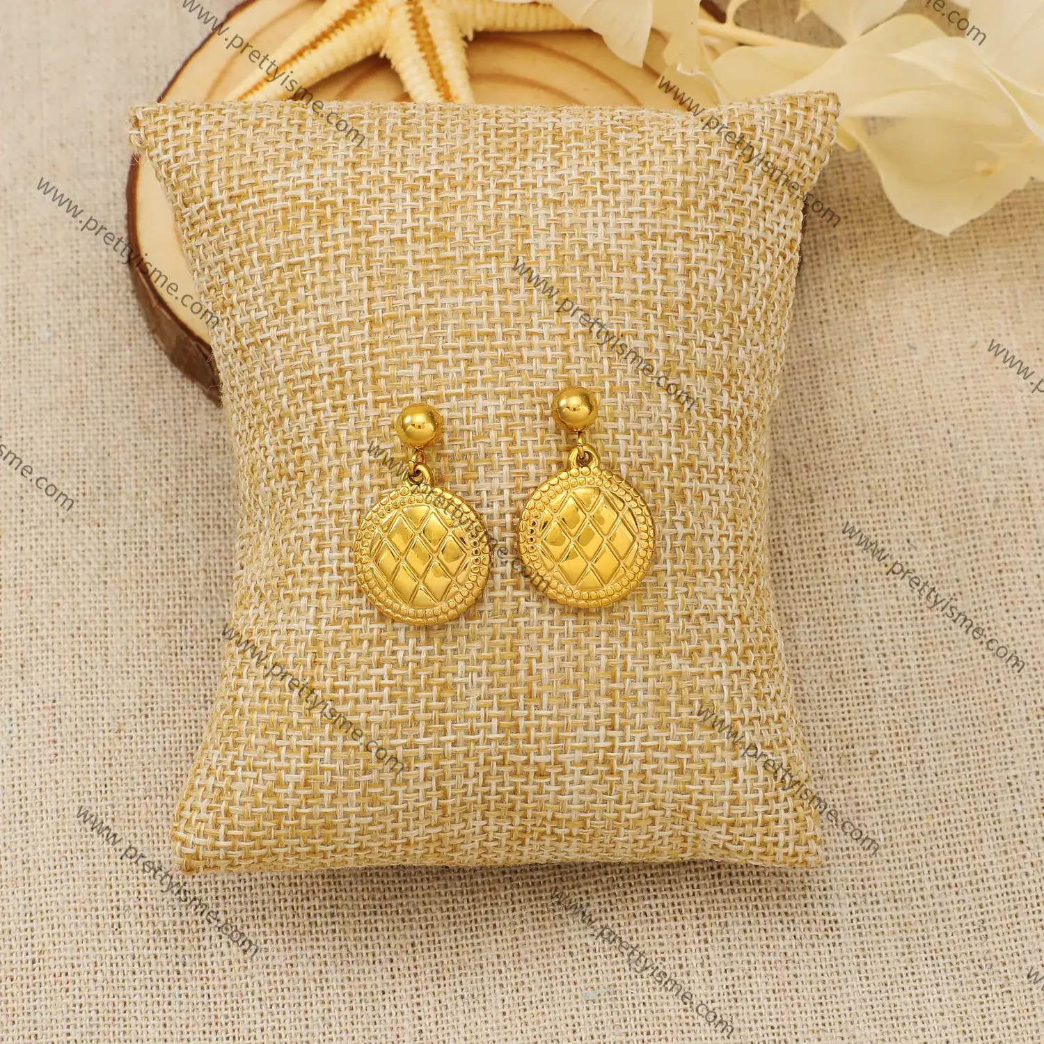 Versatile Earrings Simple Classic Pattern Round Gold Plated 18K Stainless Steel Earrings (3).webp