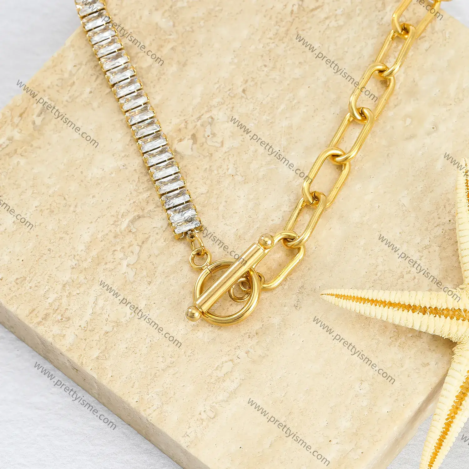 Stainless Steel Gold Plated 18K Necklace Elegant Diamond Square Buckle Necklace.webp