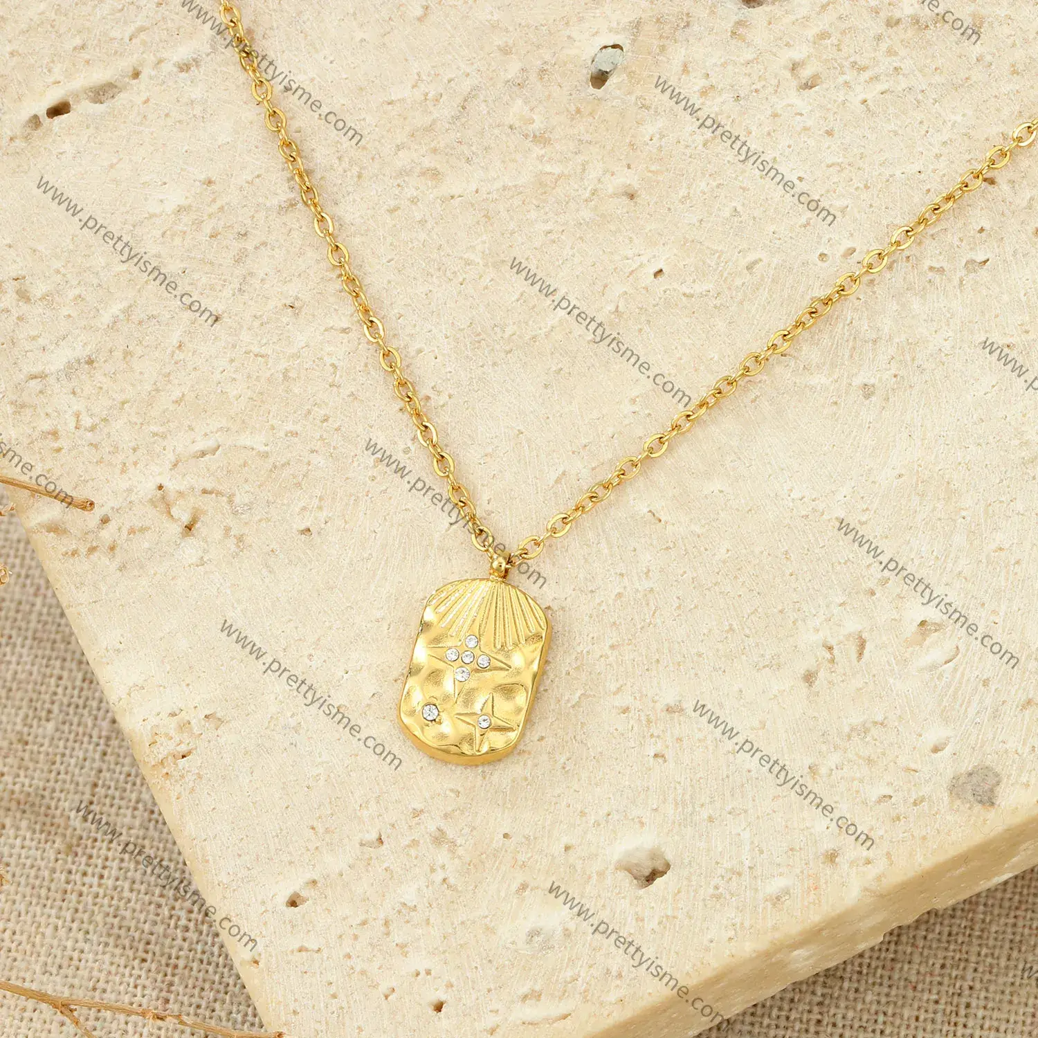 Irregular Diamond Pendant Delicate Lovely Stainless Steel Gold Plated 18K Thin Necklace (4).webp