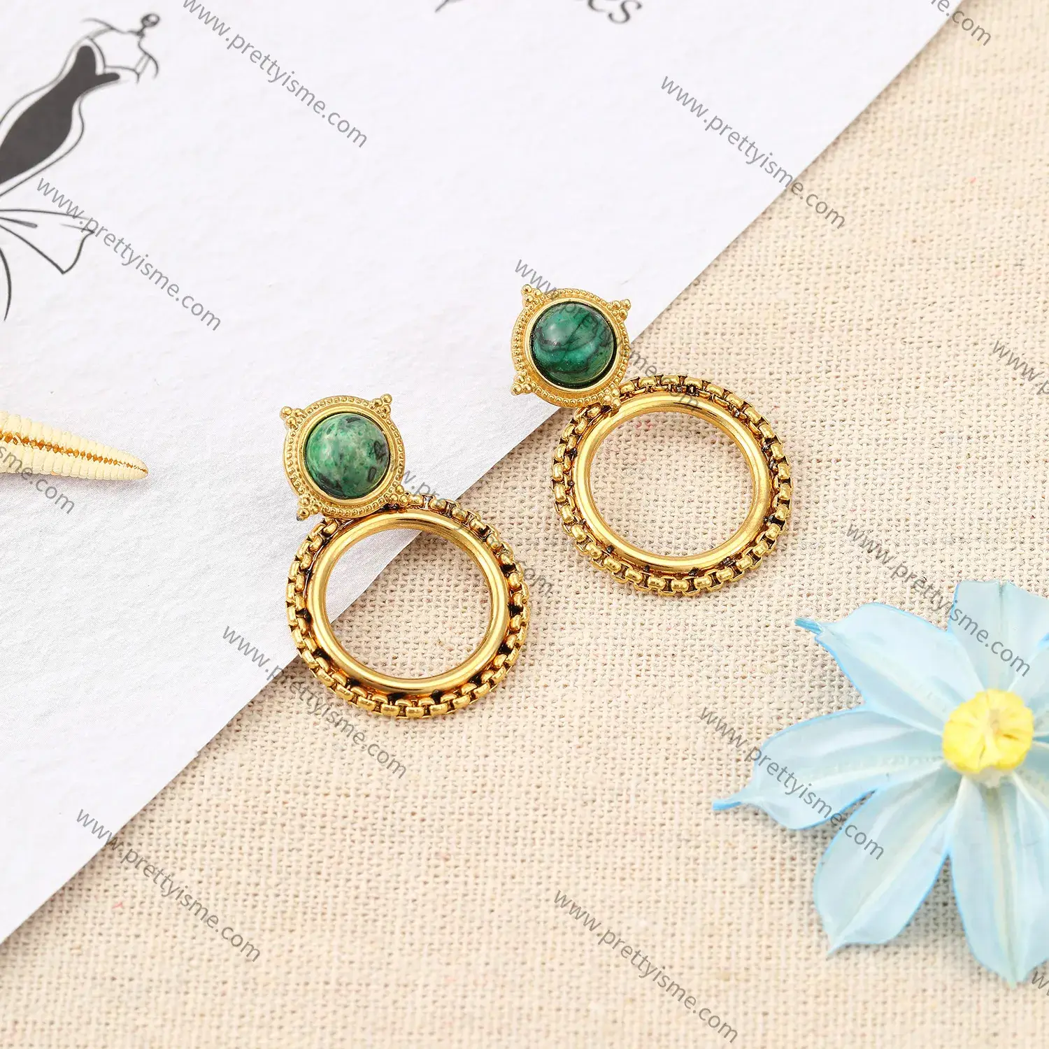 French Vintage Stainless Steel 18k Gold Plated Earrings with Green Gemstone Round Stud Earrings (2).webp
