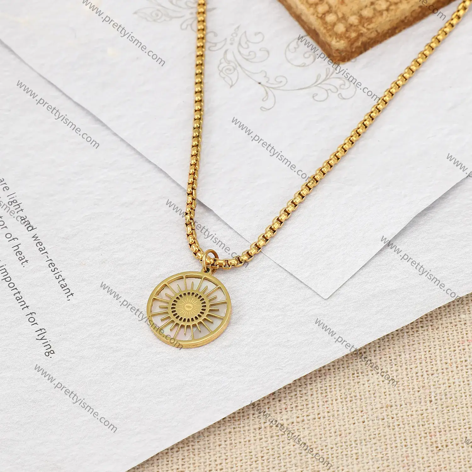 Simple Classic Stainless Steel 18k Gold Plated Thin Necklace with Delicate Pendant (2).webp