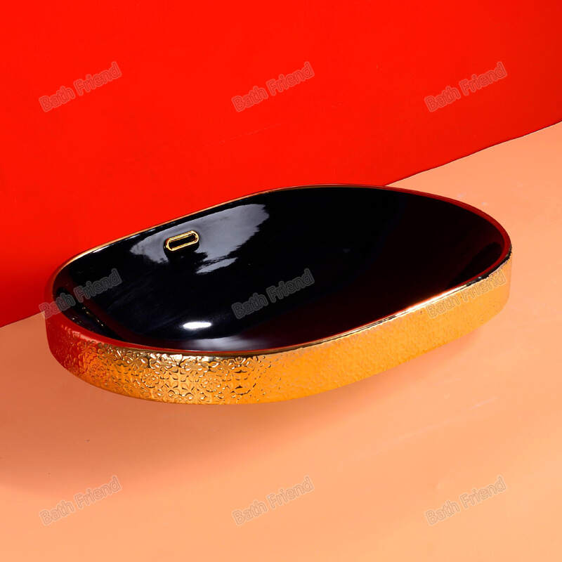 7C687  817.JPG
