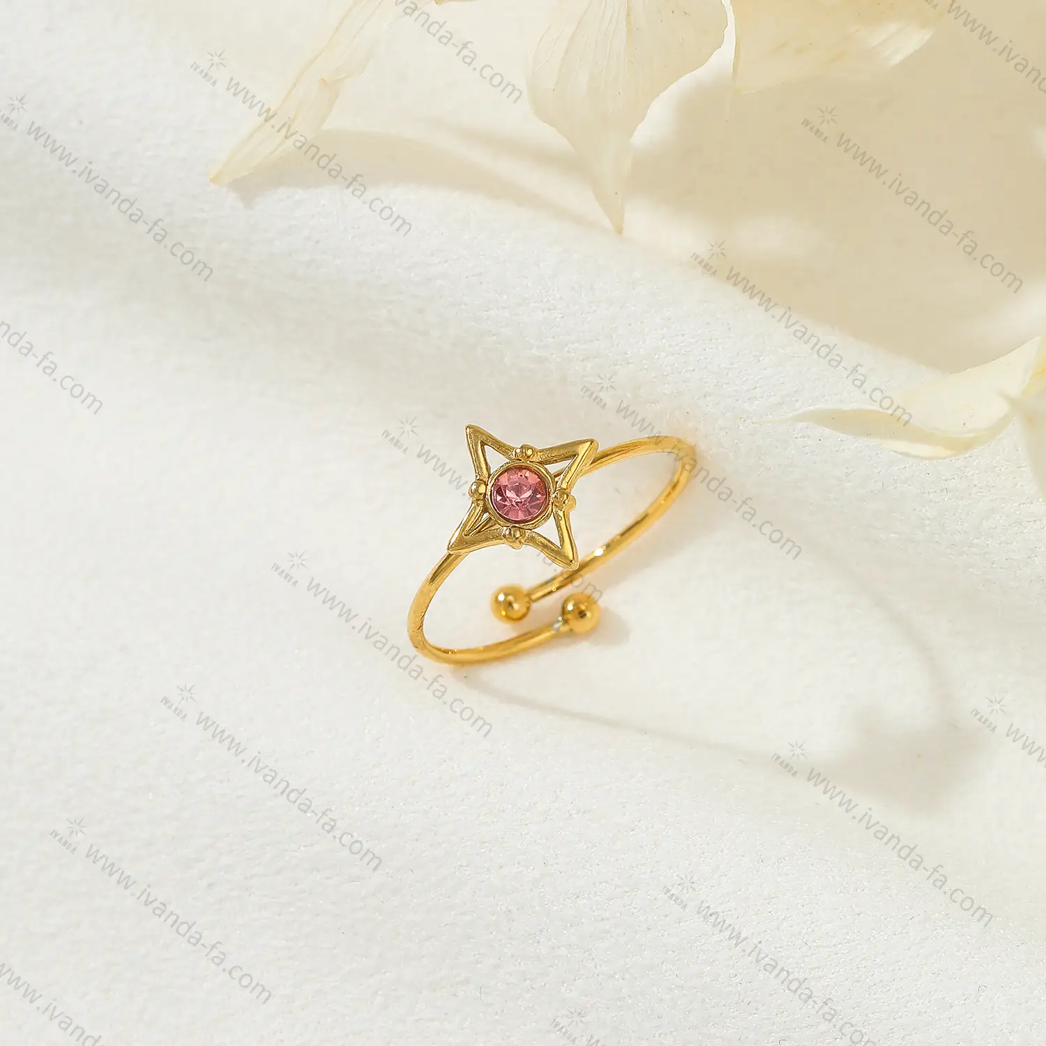 Acier Bijoux 18K Gold Plated Stainless Steel Ring With Pink Rhinestone