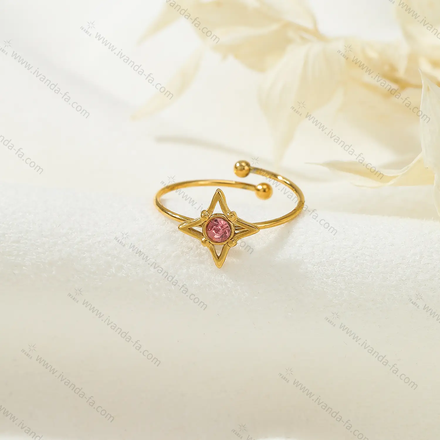 Acier Bijoux 18K Gold Plated Stainless Steel Ring With Pink Rhinestone