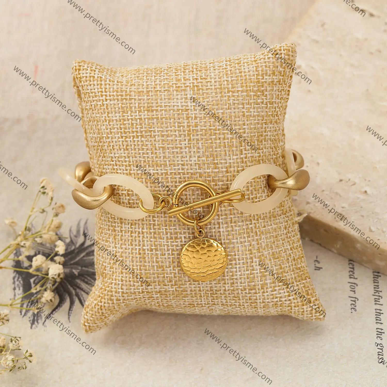  resin circle  with stainless Steel OT clasp  boho style bracelet fashion jewelry  (3).webp