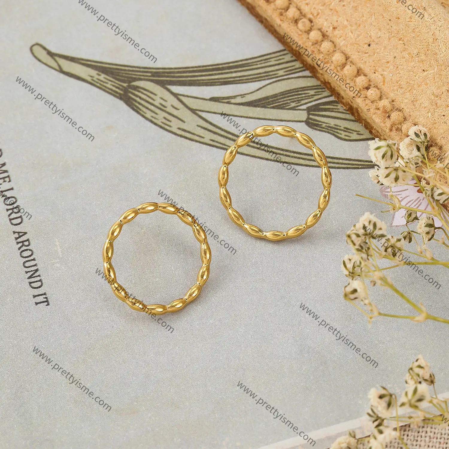 Hoop Stainless Steel Gold Plated 18K Earrings Intertwined Simple Waterproof Earrings (2).webp