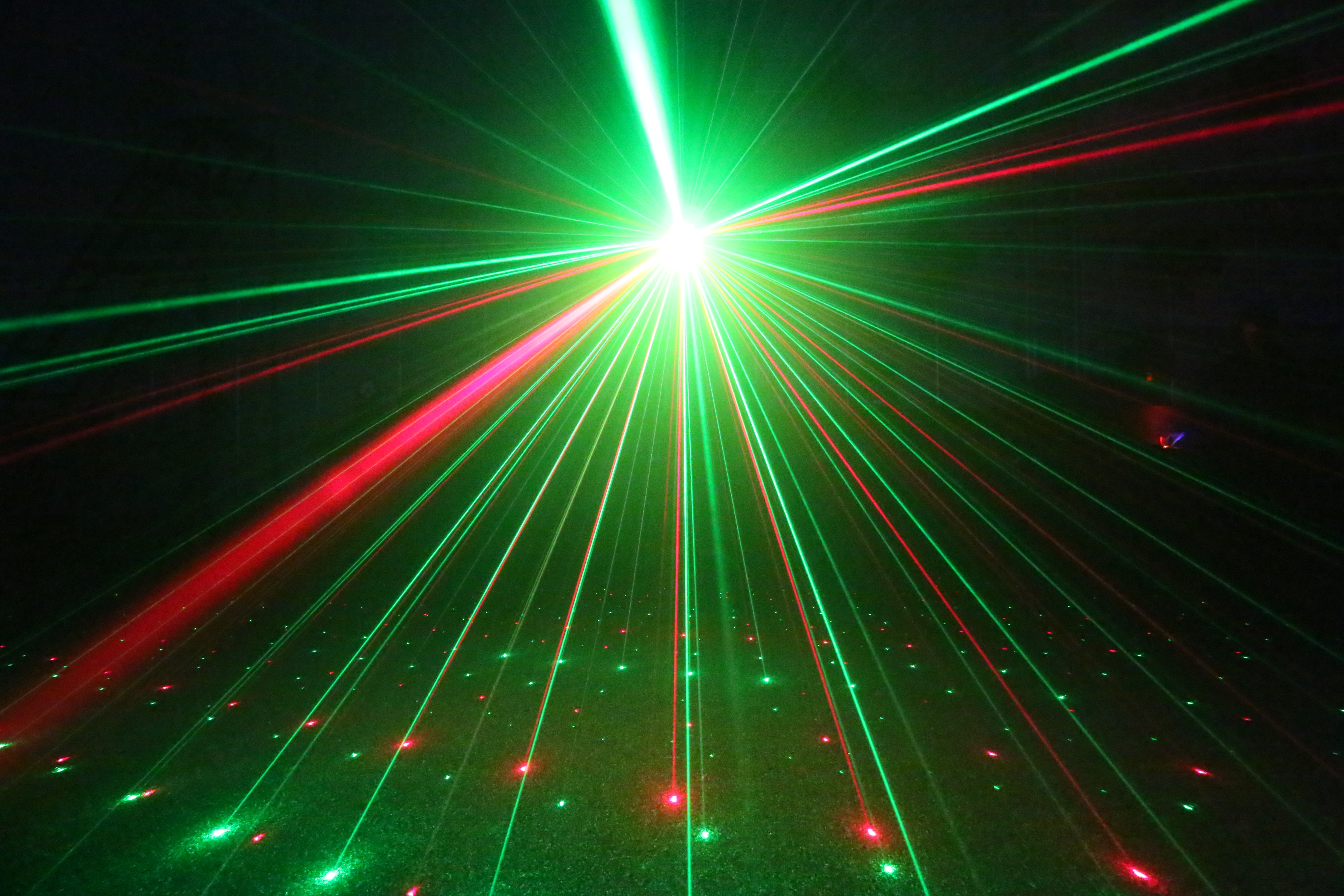 FAB Innovations Laser Light, Red & Green Pattern Party Lights, LED Strobe  Lighting Effect DMX 512 Control Disco Lights for Room, Parties, Home
