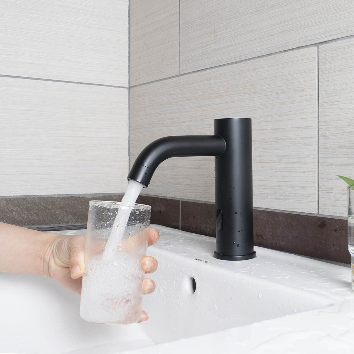 How Automatic Sensor Faucets Can Help Conserve Water and Reduce Costs?