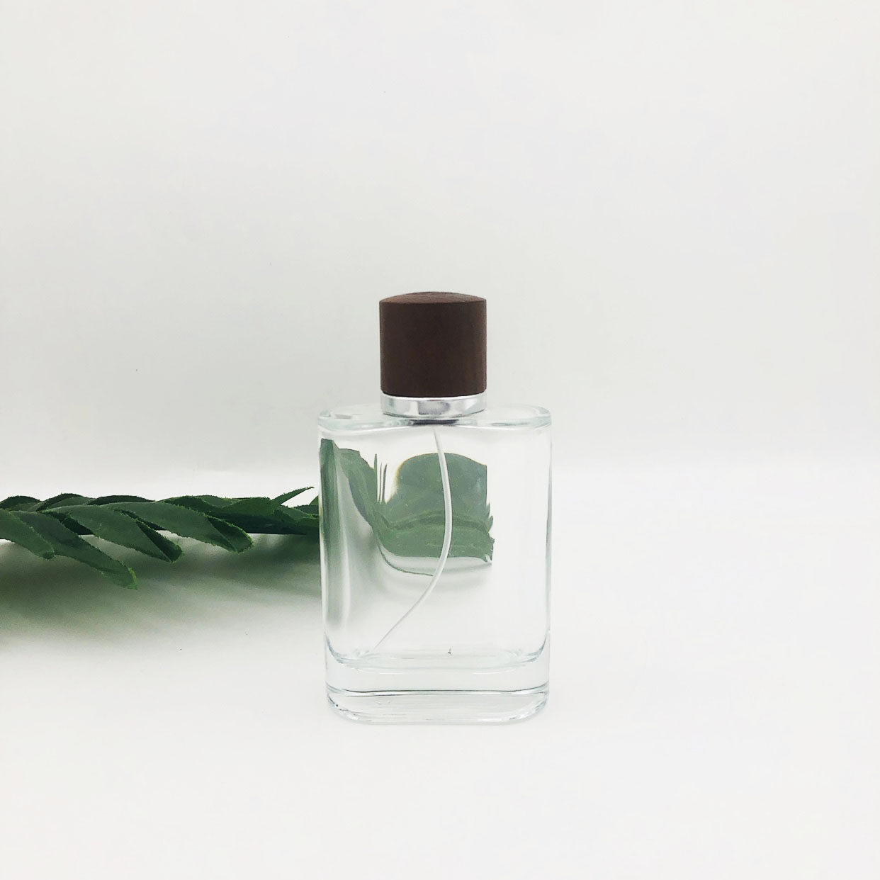 100ML Clear Bottle With Magnet Cap