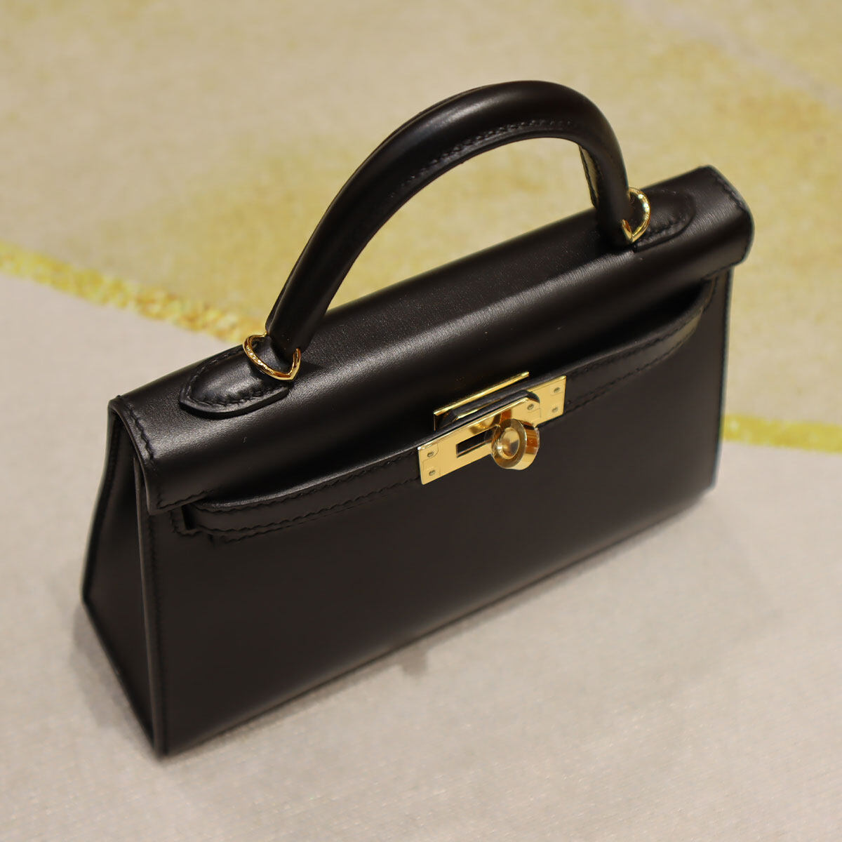 china shoulder bag supplier, black leather shoulder bag with gold hardware