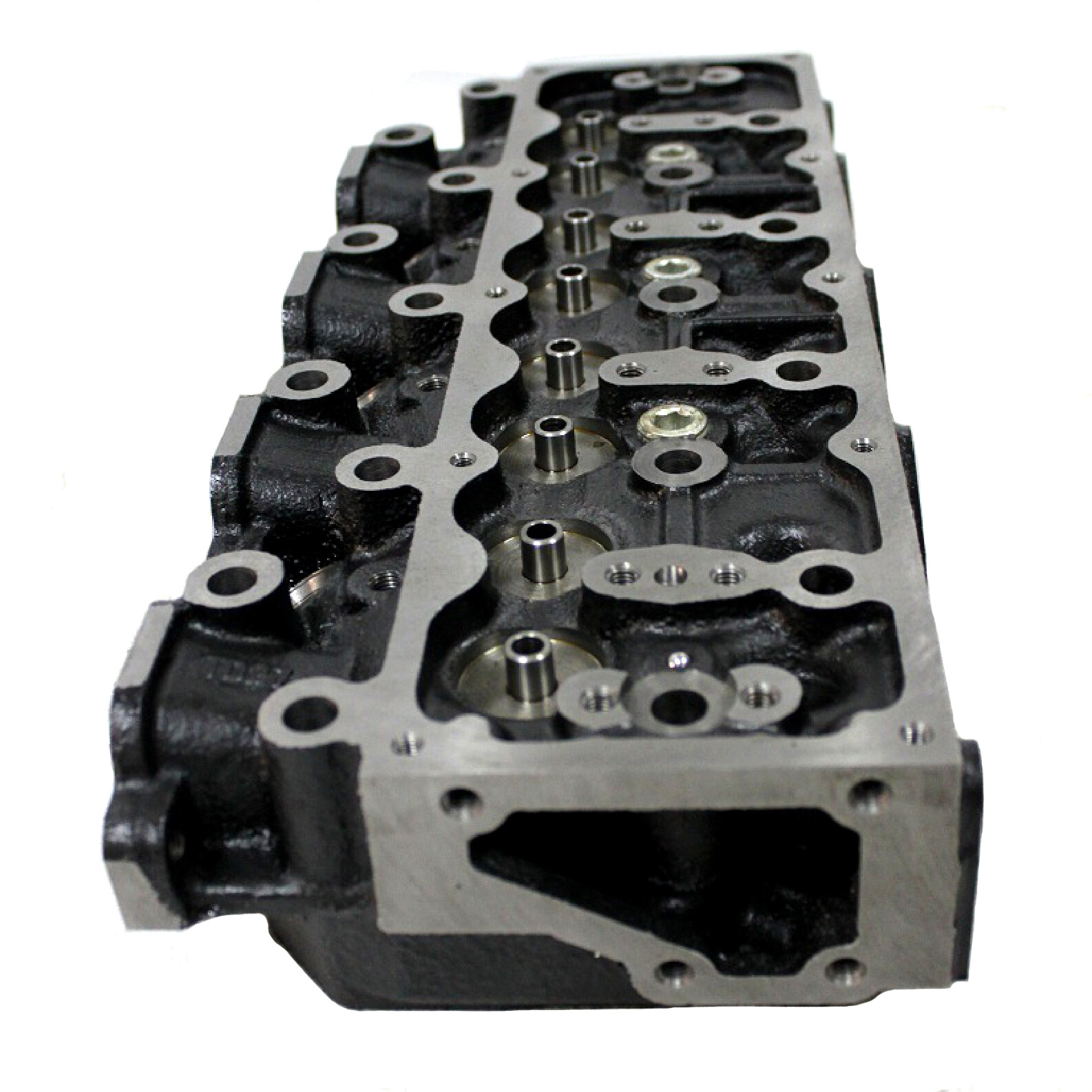 TD27 Diesel Engine Cylinder Head, OEM TD27 Diesel Engine Cylinder Head