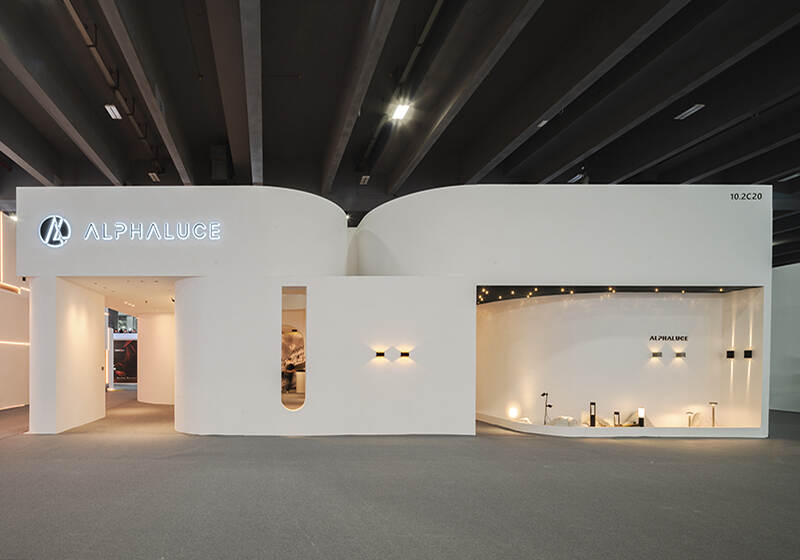 原片(无修选片版)-DSC00367-Pano-2-广州ALPHALUCE阿尔法2022亚光展.jpg