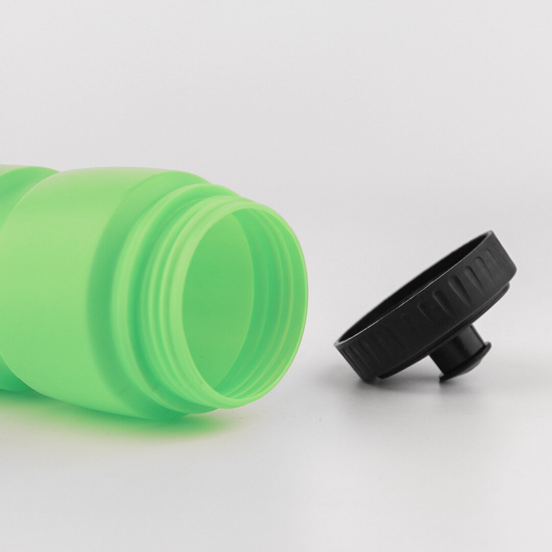 green plastic water bottle; promotional gifts