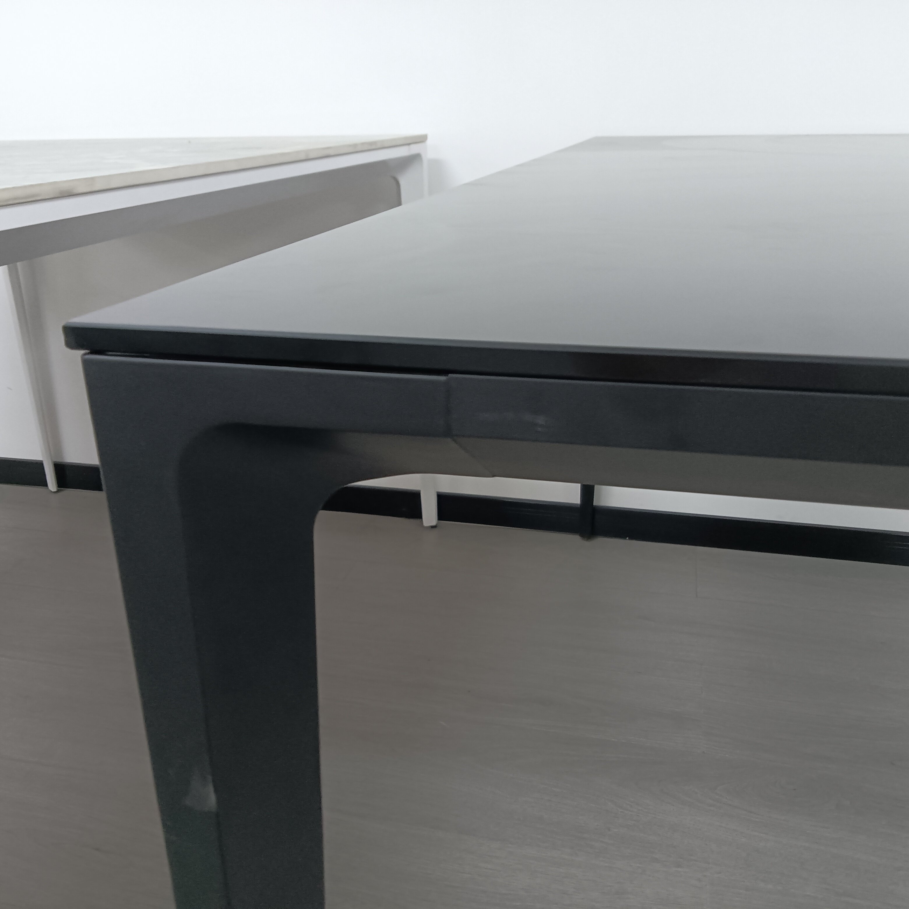 custom metal table legs manufacturer, custom metal dining table legs