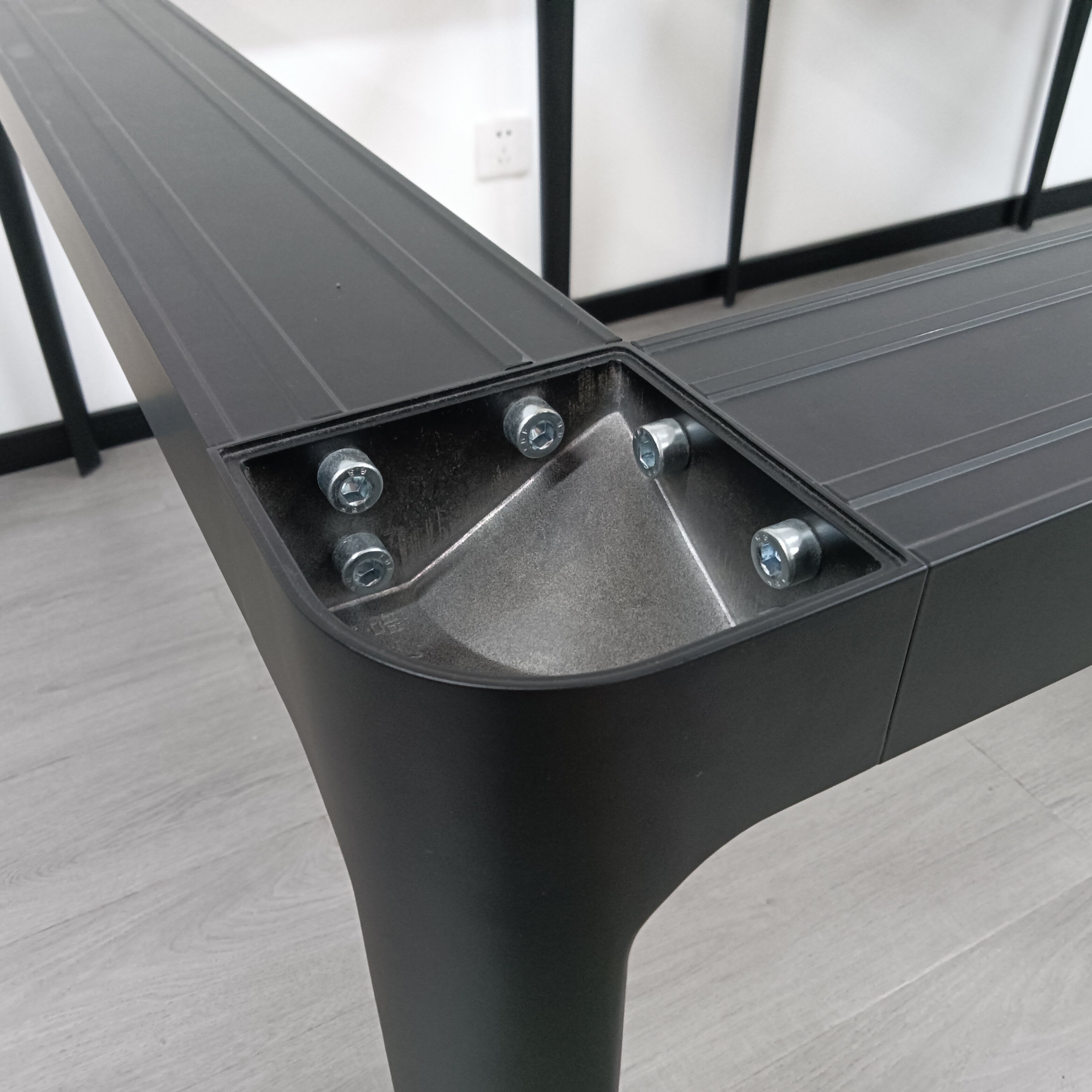 Maintenance Tips for Slate Dining Tables with Aluminum Legs