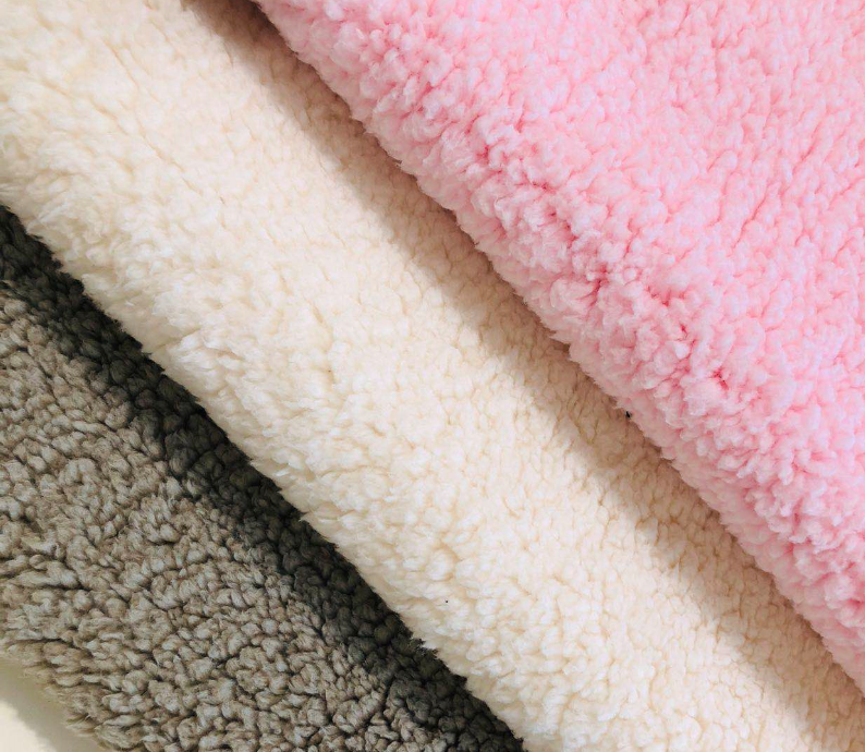 faux sherpa throw blanket, blanket fabric wholesale, weighted blanket manufacturer, bulk sherpa blankets, sherpa custom blanket