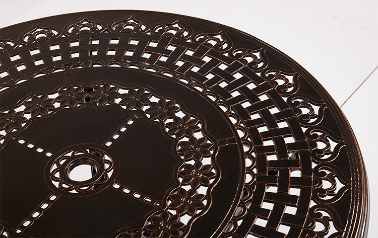 Details of cast aluminum round patio table