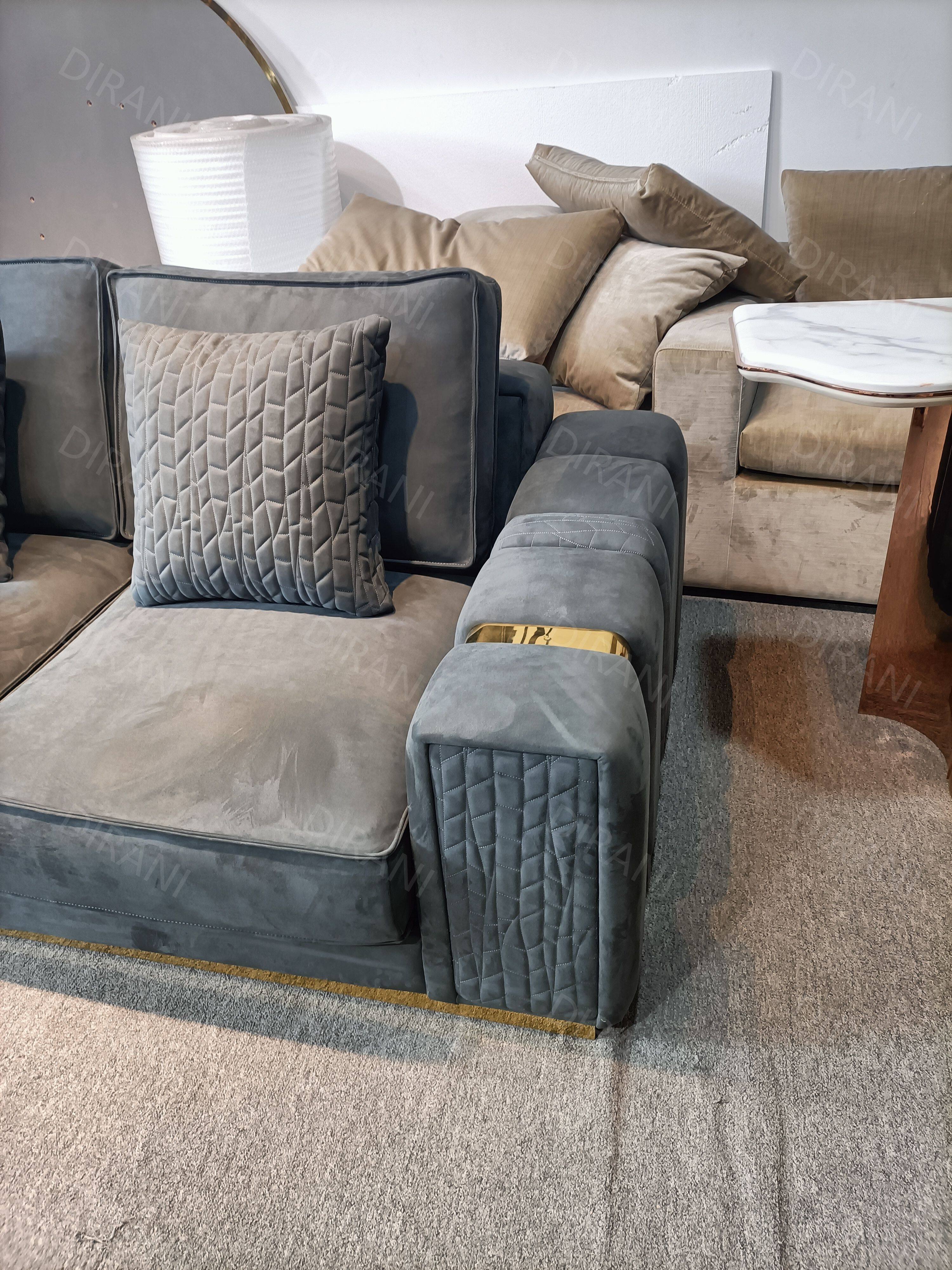 chesterfield four seater sofa