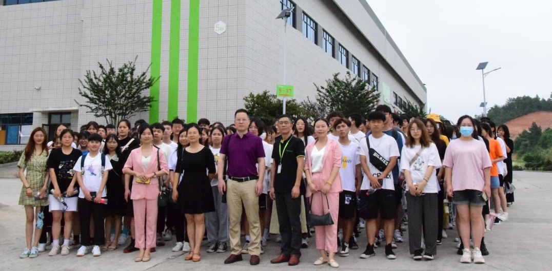 Introduction to Famous Enterprise Expo | Students from Hunan University of Humanities and Technology Entering Hunan Boltpower Research Institute