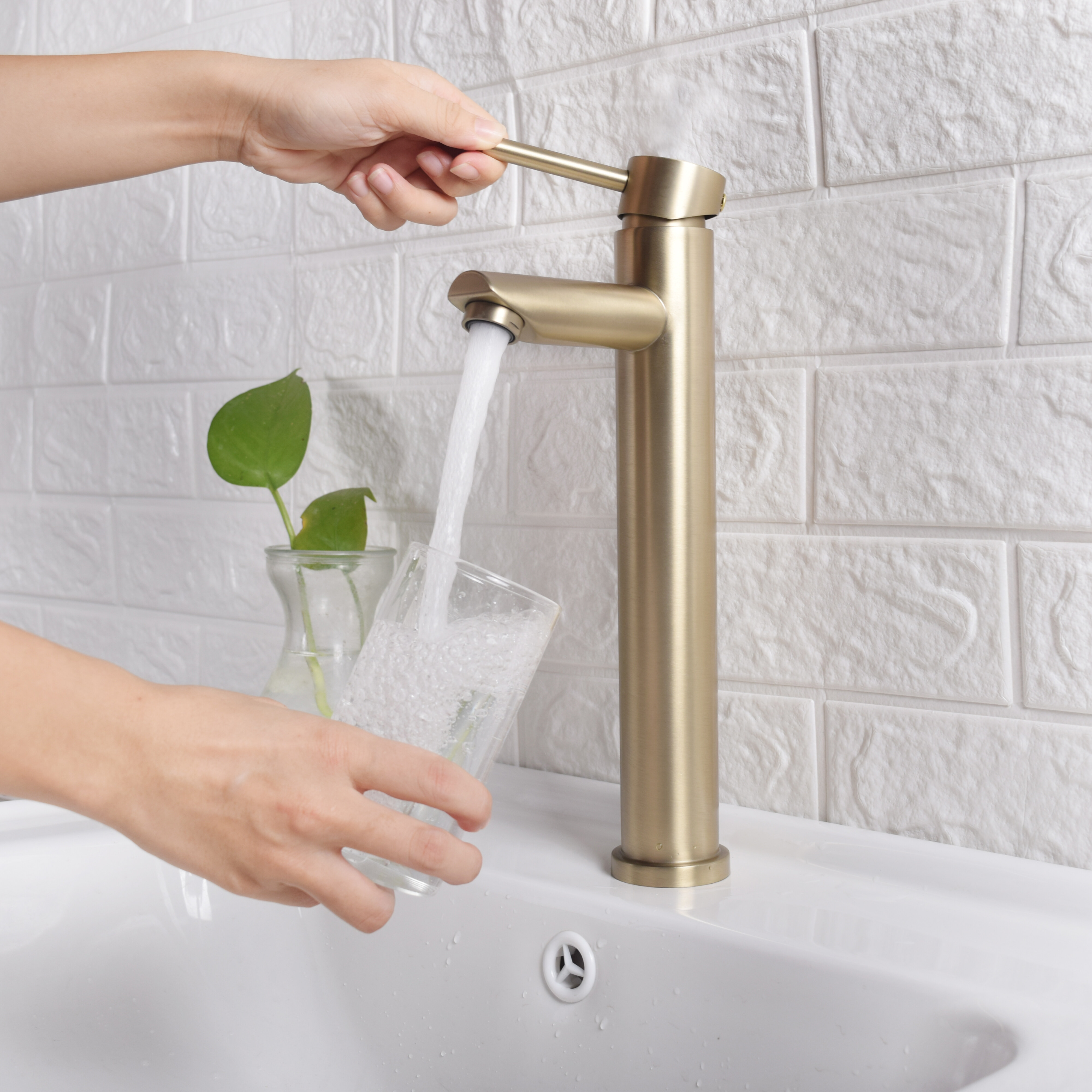 Upgrade Your Bathroom Experience with the Automatic 304 Bathroom Basin Mixer: Convenience and Style Combined