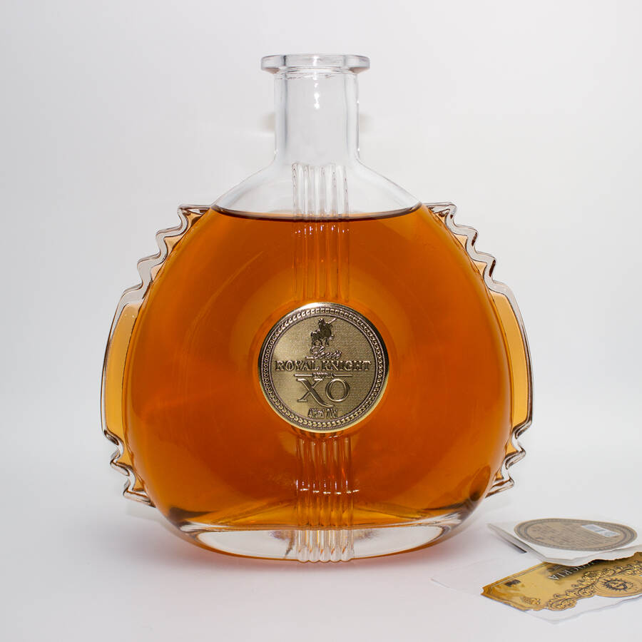 700ml glass whisky bottle, China whisky glass bottle, China super flint whisky glass bottle