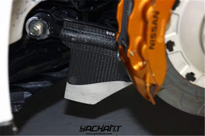 YCR35087 2008-2016 Nissan R35 GTR CBA DBA Air Deflector for Rear Brakes Calipers CF (5).JPG