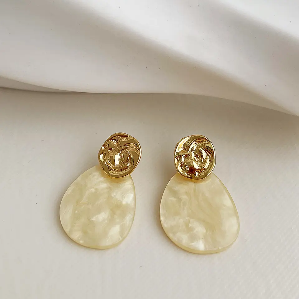 New Design 18k Gold Plated Geometric Water Drop Square Acrylic Drop Earrings